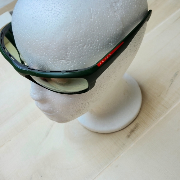 PRADA sunglasses - Picture 8 of 13